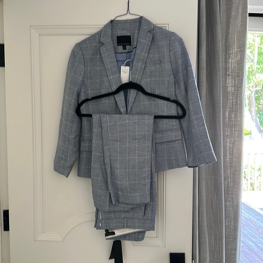 Adorable suit set, Luxe Linen